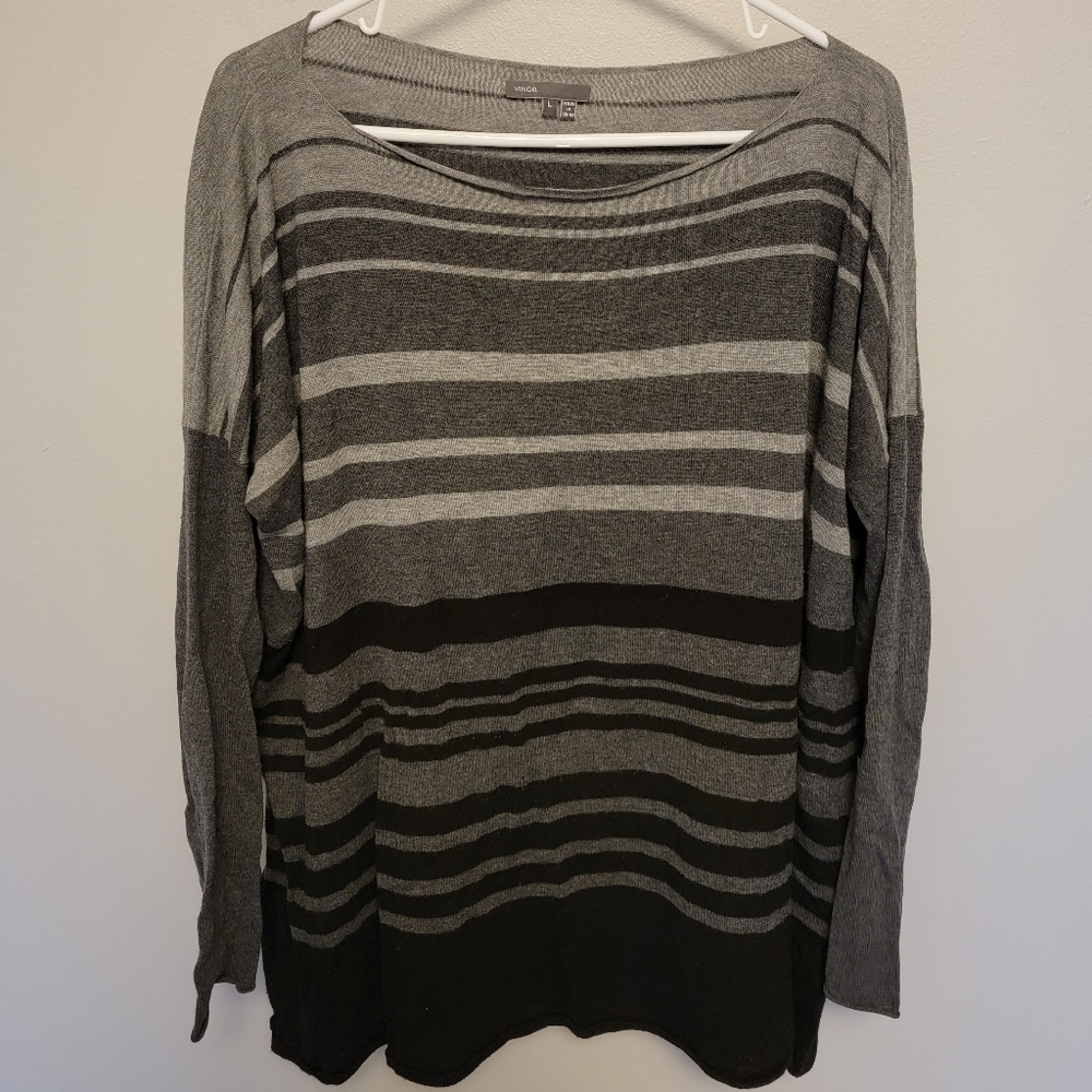 VGUC Vince Size Large striped sweater